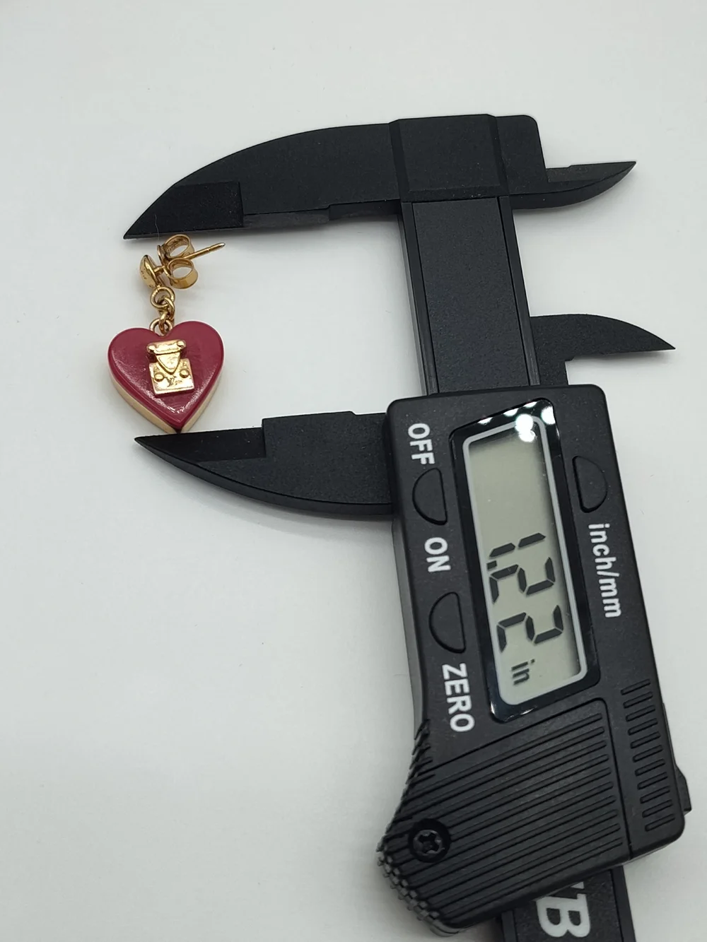 LOUIS VUITTON Lock Me Heart Earrings M66790 Gold Red Resin Dangle EUC With COA